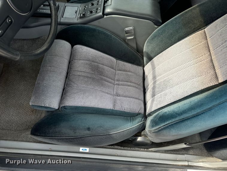 image for item EH6958 1988 Ford Thunderbird 