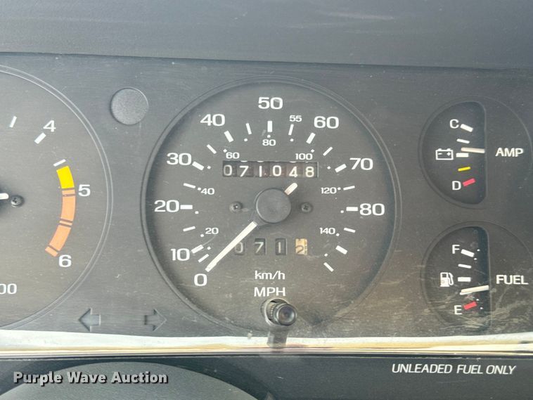 image for item EH6958 1988 Ford Thunderbird 