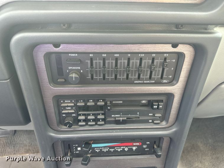 image for item EH6958 1988 Ford Thunderbird 