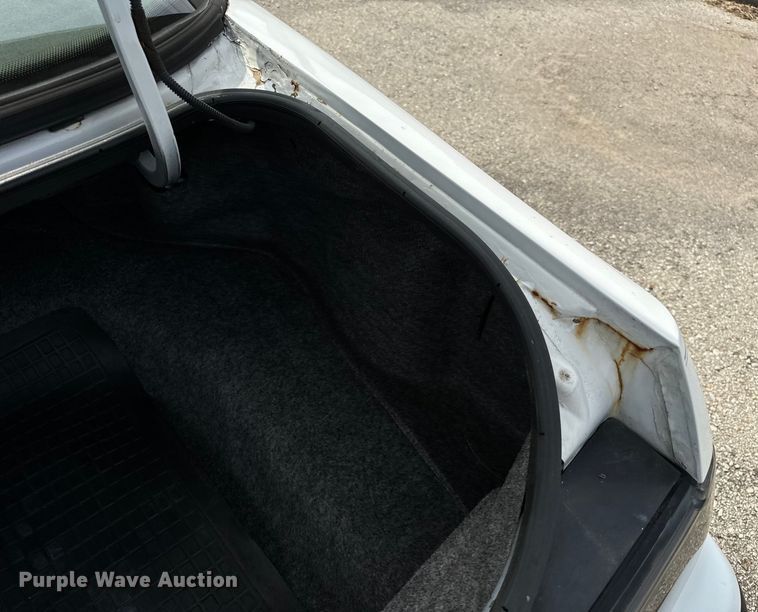 image for item EH6958 1988 Ford Thunderbird 