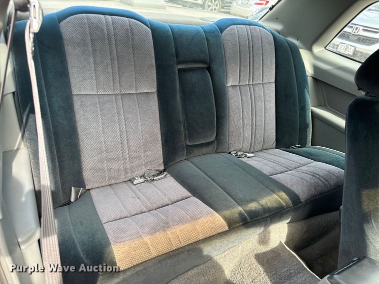 image for item EH6958 1988 Ford Thunderbird 