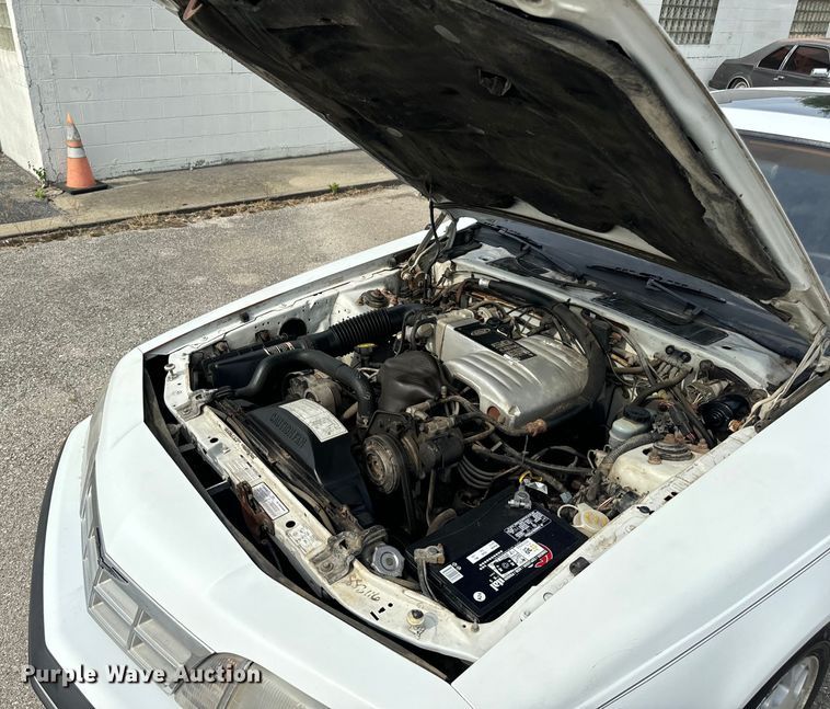 image for item EH6958 1988 Ford Thunderbird 