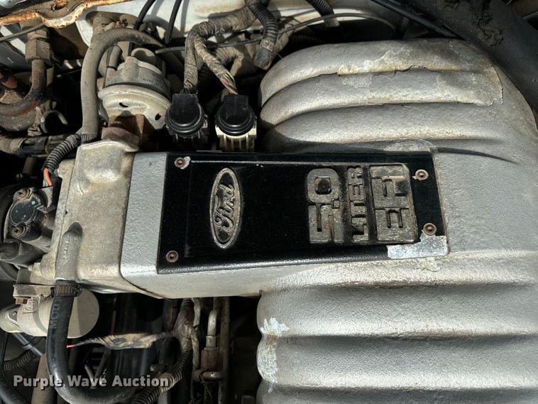 image for item EH6958 1988 Ford Thunderbird 