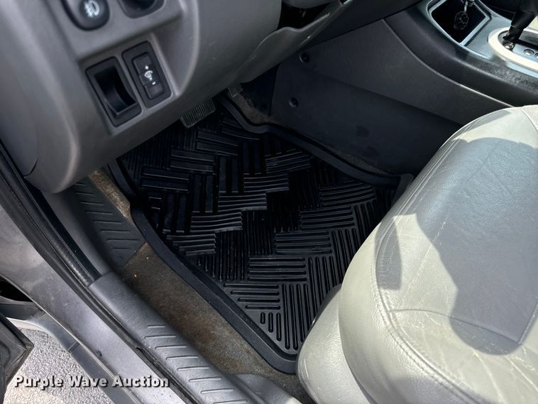 image for item EH6963 2005 Ford Escape XLT SUV