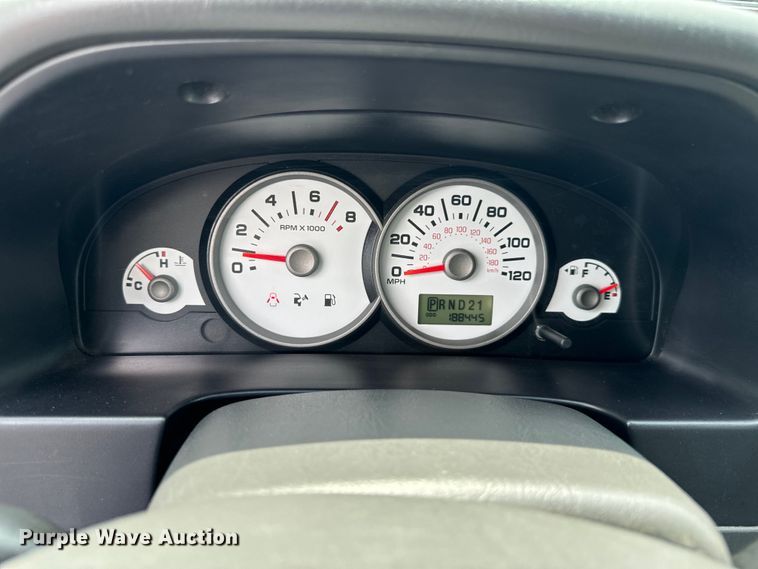 image for item EH6963 2005 Ford Escape XLT SUV