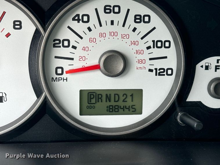 image for item EH6963 2005 Ford Escape XLT SUV