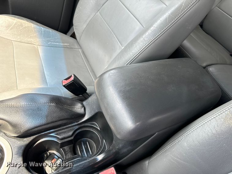 image for item EH6963 2005 Ford Escape XLT SUV