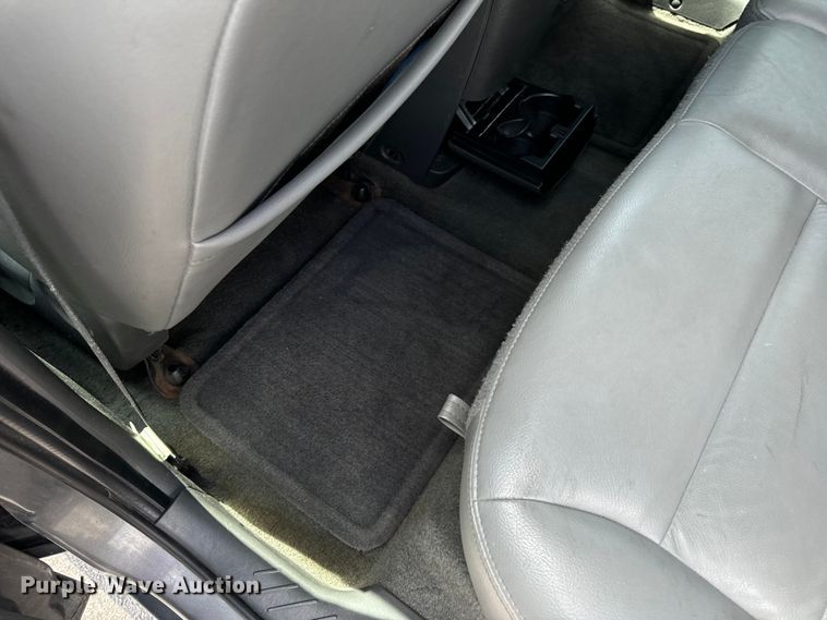 image for item EH6963 2005 Ford Escape XLT SUV