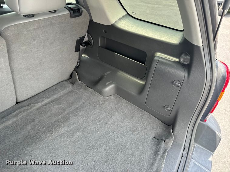 image for item EH6963 2005 Ford Escape XLT SUV