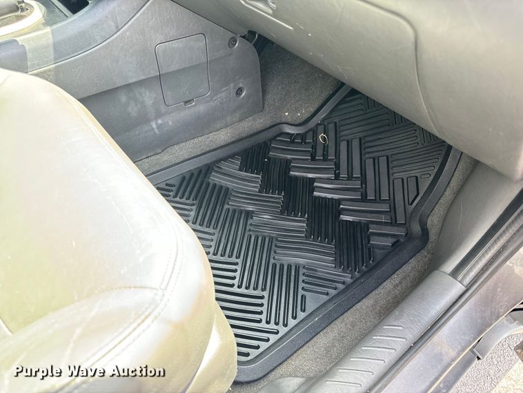 image for item EH6963 2005 Ford Escape XLT SUV