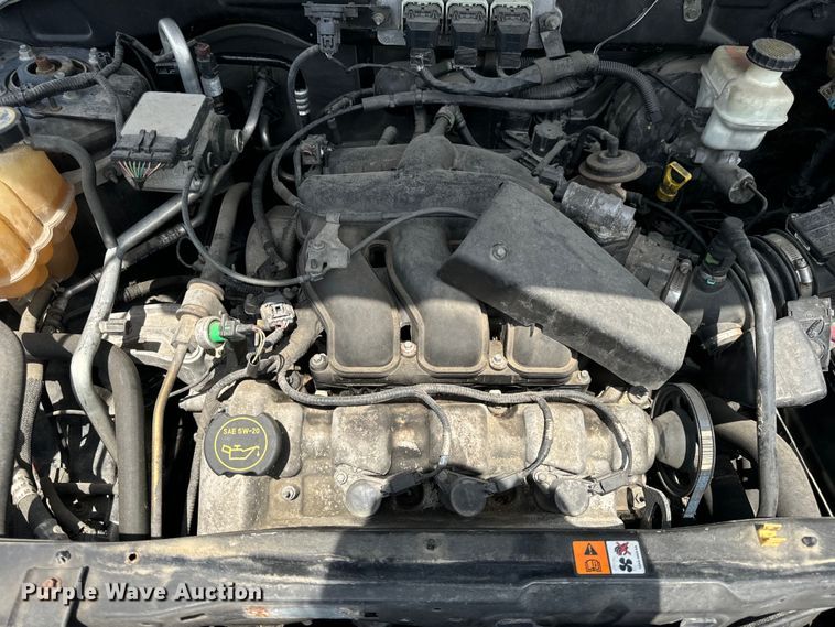 image for item EH6963 2005 Ford Escape XLT SUV