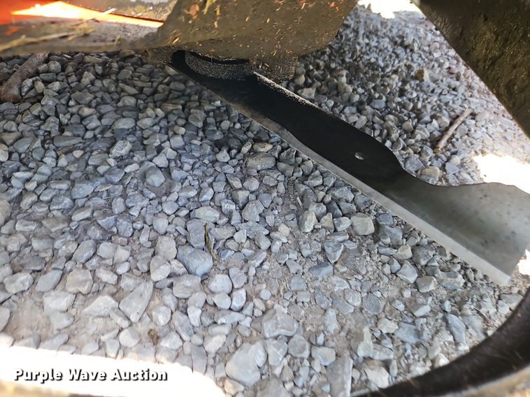 image for item EI3944 Husqvarna  Z246 ZTR lawn mower