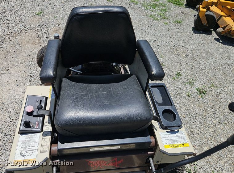 image for item EI3945 Grasshopper  614 ZTR lawn mower