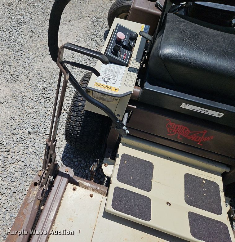 image for item EI3945 Grasshopper  614 ZTR lawn mower