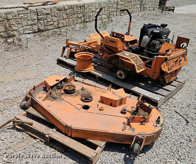 image for item EI3969 Scagg Turf Tiger ZTR lawn mower