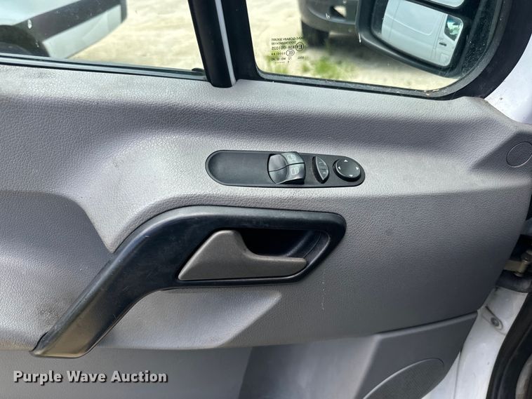 image for item EI4004 2011 Freightliner Sprinter 2500 van