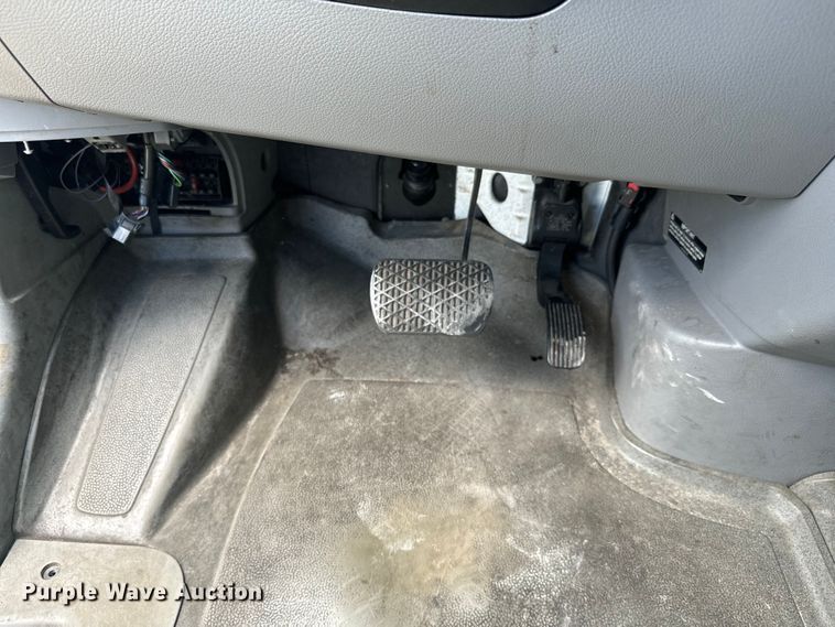 image for item EI4004 2011 Freightliner Sprinter 2500 van