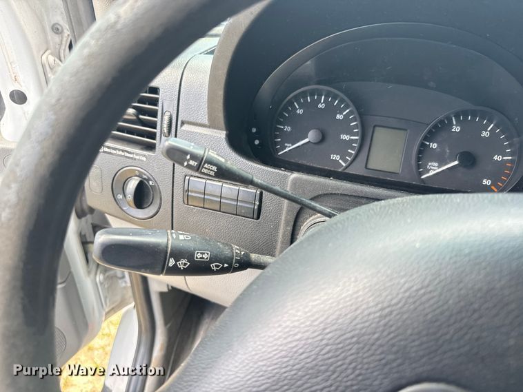 image for item EI4004 2011 Freightliner Sprinter 2500 van