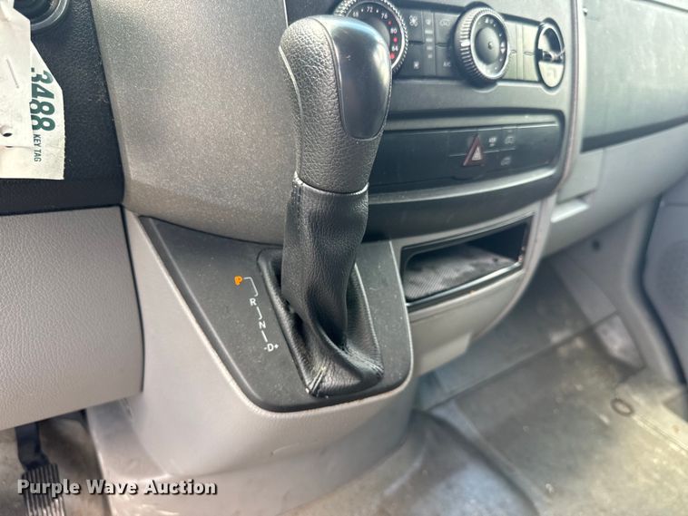 image for item EI4004 2011 Freightliner Sprinter 2500 van