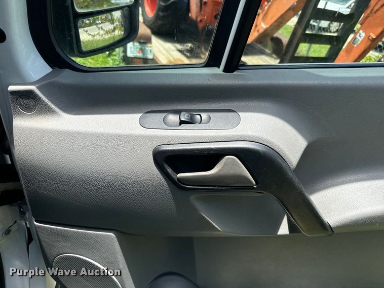 image for item EI4004 2011 Freightliner Sprinter 2500 van