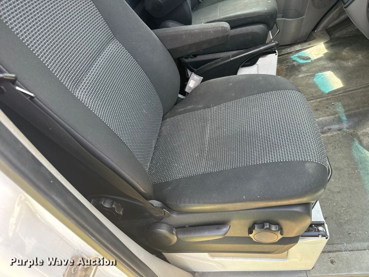 image for item EI4004 2011 Freightliner Sprinter 2500 van