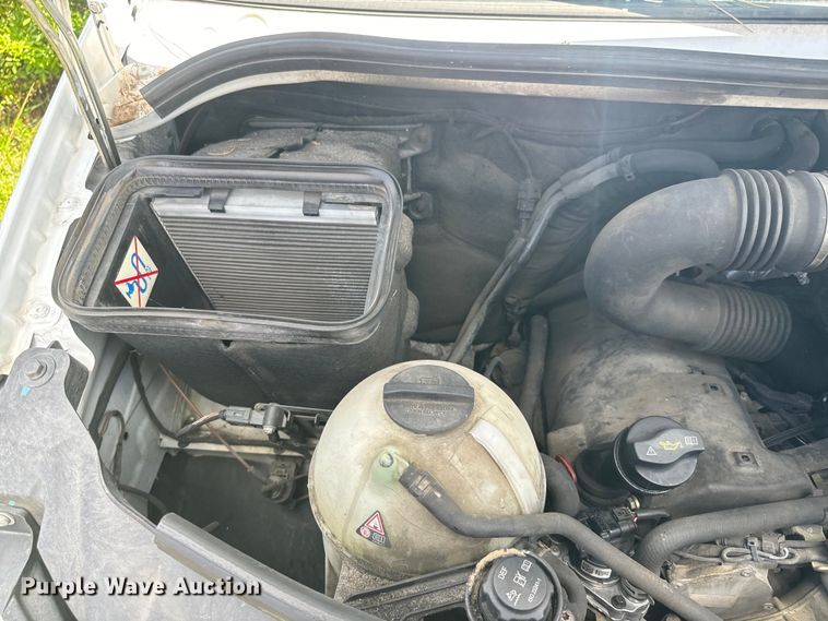 image for item EI4004 2011 Freightliner Sprinter 2500 van