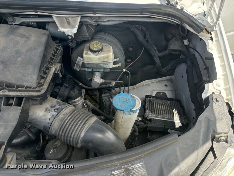 image for item EI4004 2011 Freightliner Sprinter 2500 van