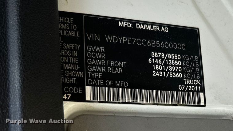 image for item EI4004 2011 Freightliner Sprinter 2500 van