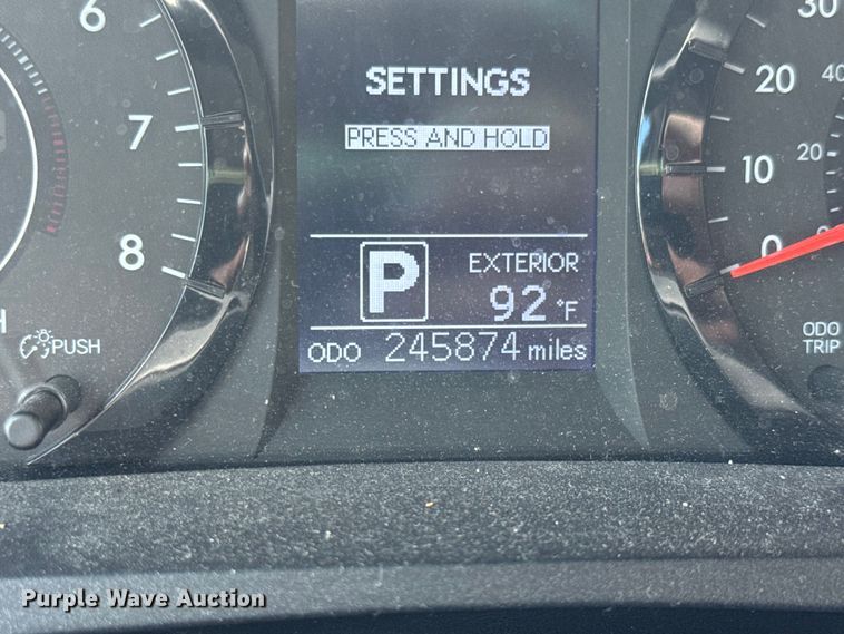 image for item EI4005 2016 Toyota Sienna LE van