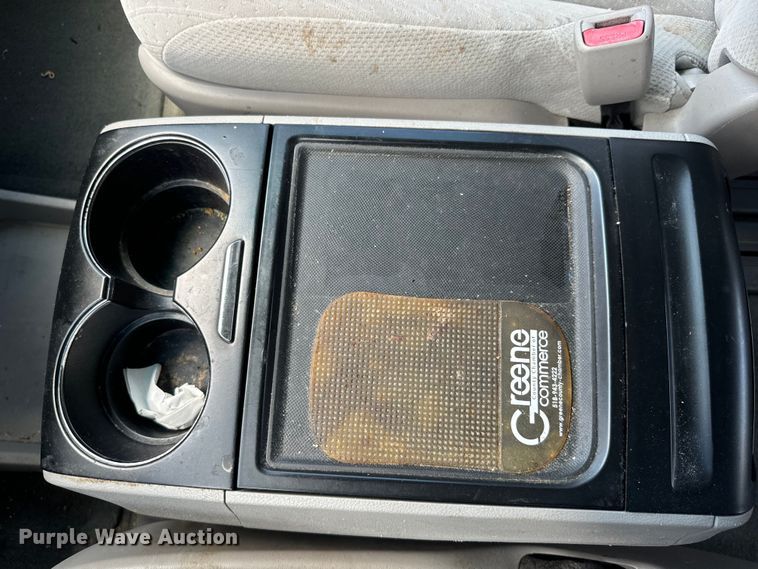 image for item EI4005 2016 Toyota Sienna LE van