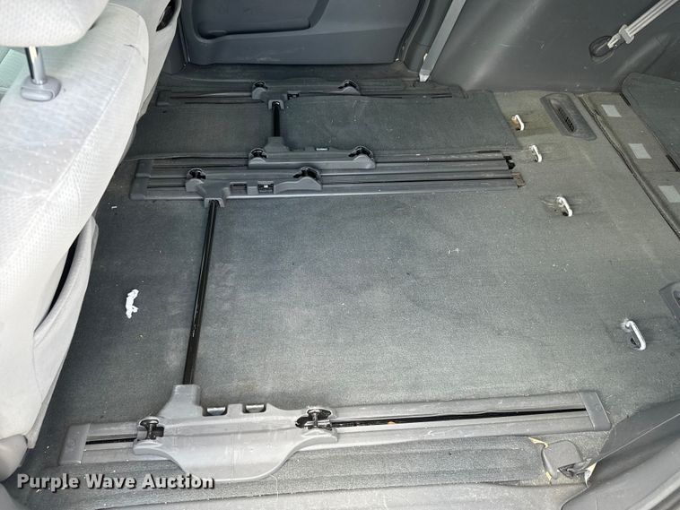 image for item EI4005 2016 Toyota Sienna LE van