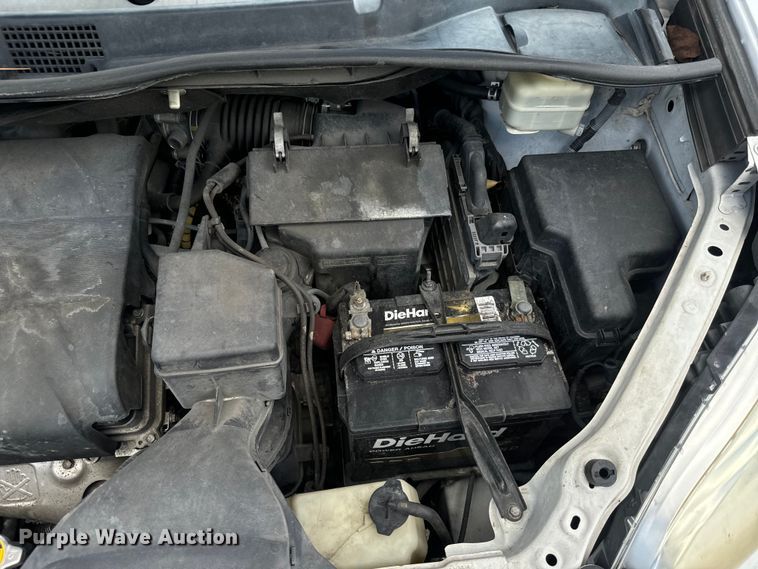 image for item EI4005 2016 Toyota Sienna LE van