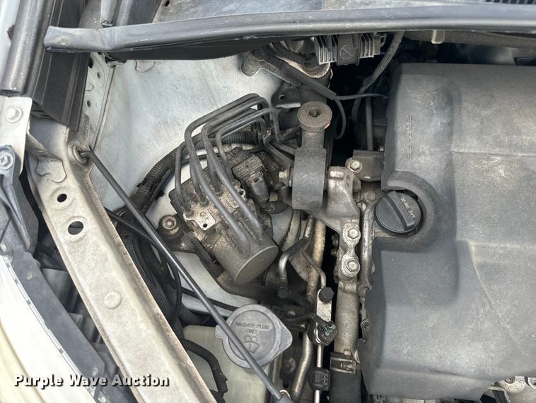 image for item EI4005 2016 Toyota Sienna LE van