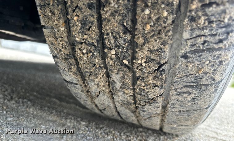 image for item EI4005 2016 Toyota Sienna LE van