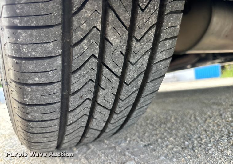 image for item EI4005 2016 Toyota Sienna LE van