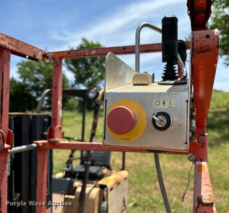 image for item EJ0307 Skyjack 3226 scissor lift