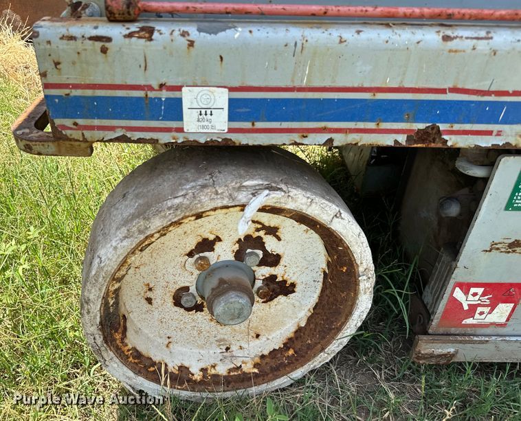 image for item EJ0307 Skyjack 3226 scissor lift