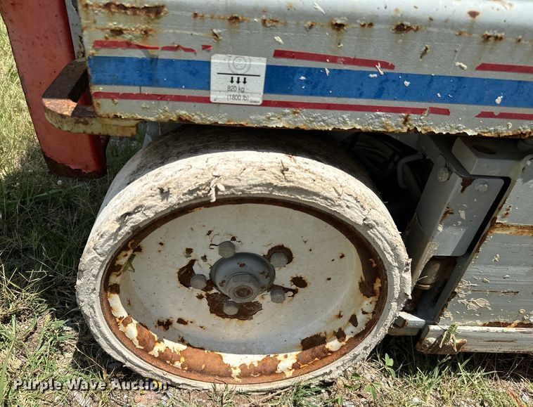 image for item EJ0307 Skyjack 3226 scissor lift