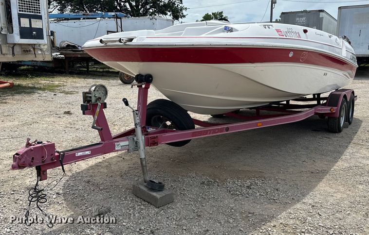 image for item EJ4340 2004 Ebbtide Campione boat