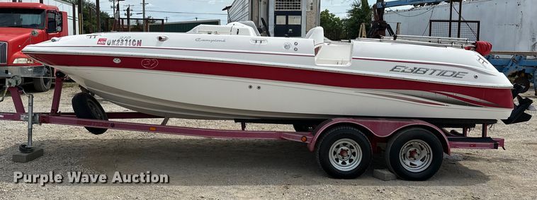 image for item EJ4340 2004 Ebbtide Campione boat