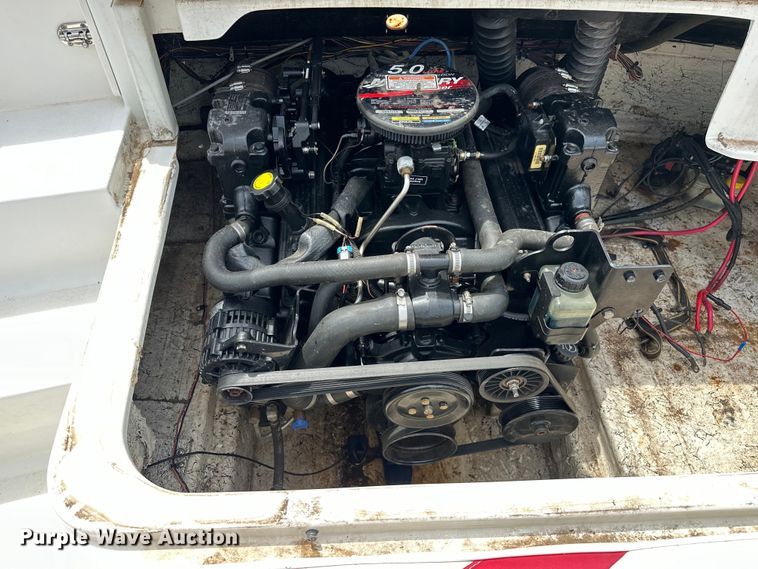 image for item EJ4340 2004 Ebbtide Campione boat