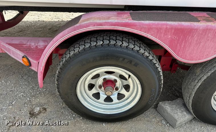 image for item EJ4340 2004 Ebbtide Campione boat