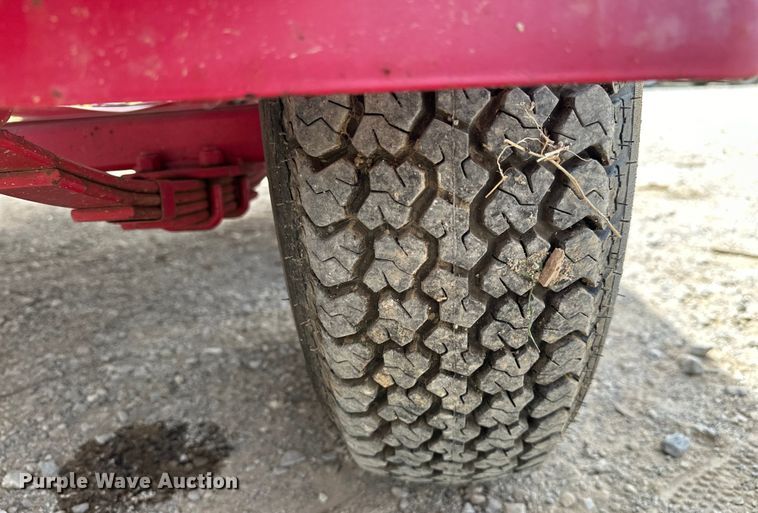 image for item EJ4340 2004 Ebbtide Campione boat