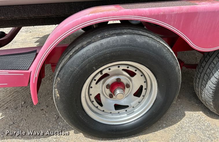 image for item EJ4340 2004 Ebbtide Campione boat