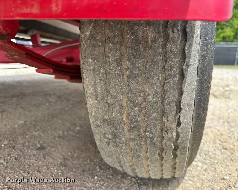 image for item EJ4340 2004 Ebbtide Campione boat