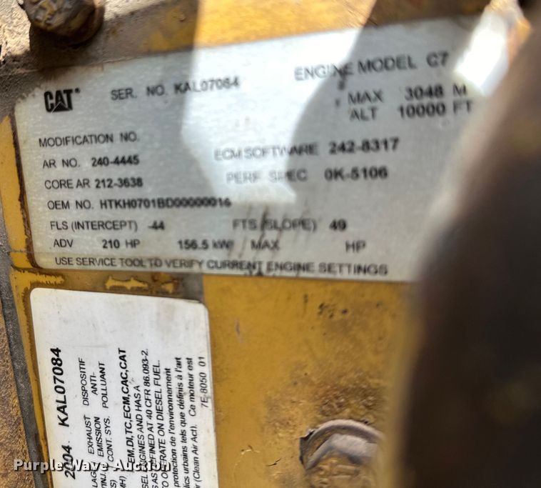 image for item EJ4366 2004 Ford F750 Super Duty truck cab and chassis