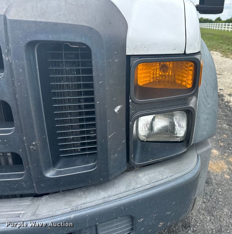 image for item EJ4382 2009 Ford F450 Super Duty Crew Cab flatbed truck