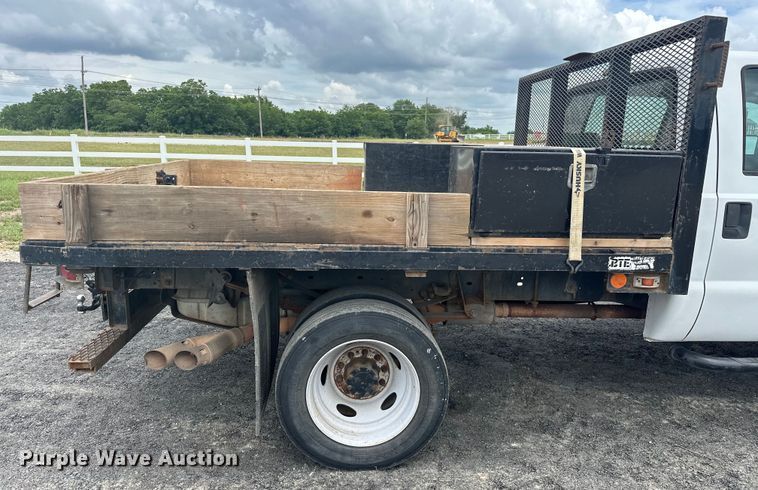 image for item EJ4382 2009 Ford F450 Super Duty Crew Cab flatbed truck