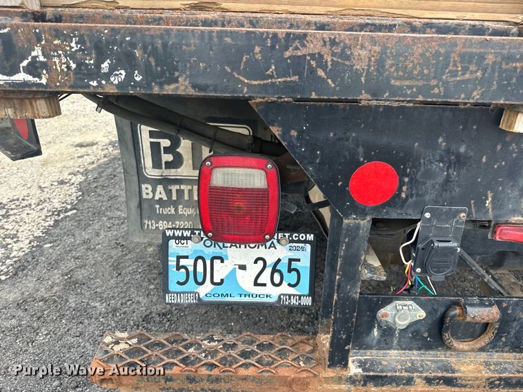 image for item EJ4382 2009 Ford F450 Super Duty Crew Cab flatbed truck