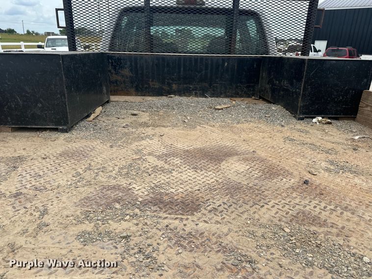 image for item EJ4382 2009 Ford F450 Super Duty Crew Cab flatbed truck